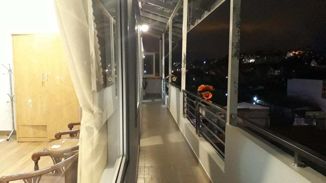 Dang Nguyen Guesthouse Да Лат Екстериор снимка