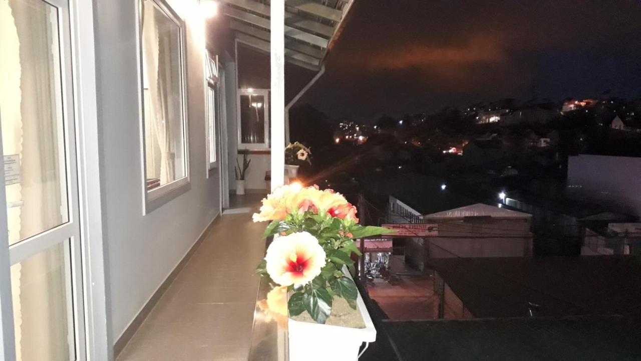 Dang Nguyen Guesthouse Да Лат Екстериор снимка