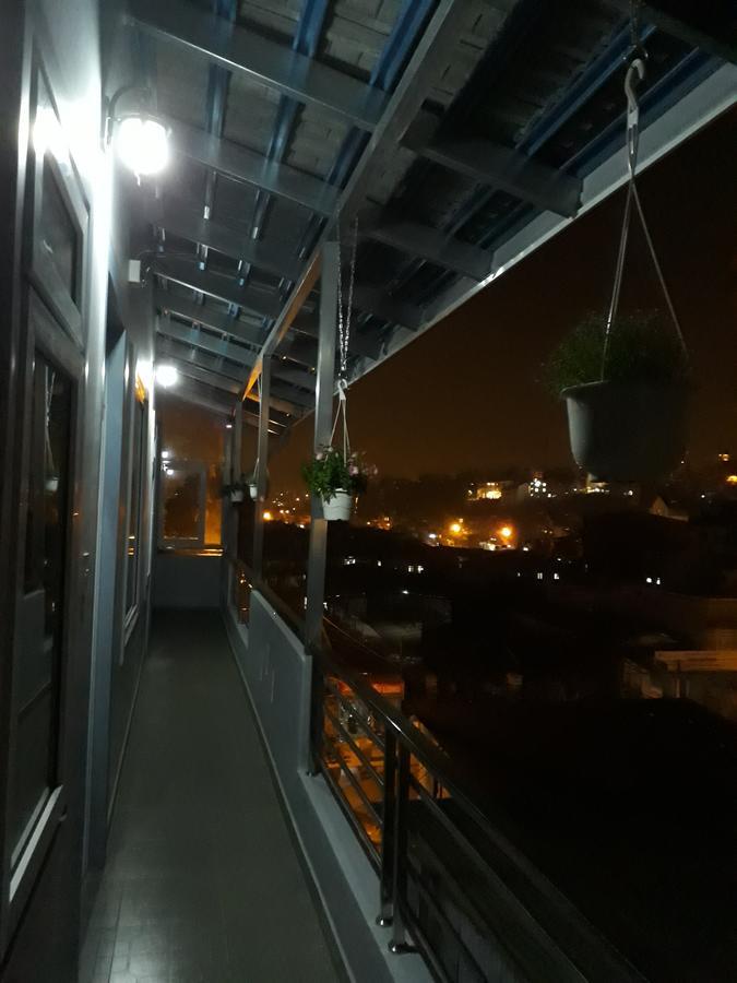 Dang Nguyen Guesthouse Да Лат Екстериор снимка