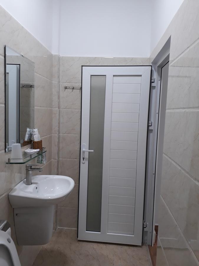 Dang Nguyen Guesthouse Да Лат Екстериор снимка
