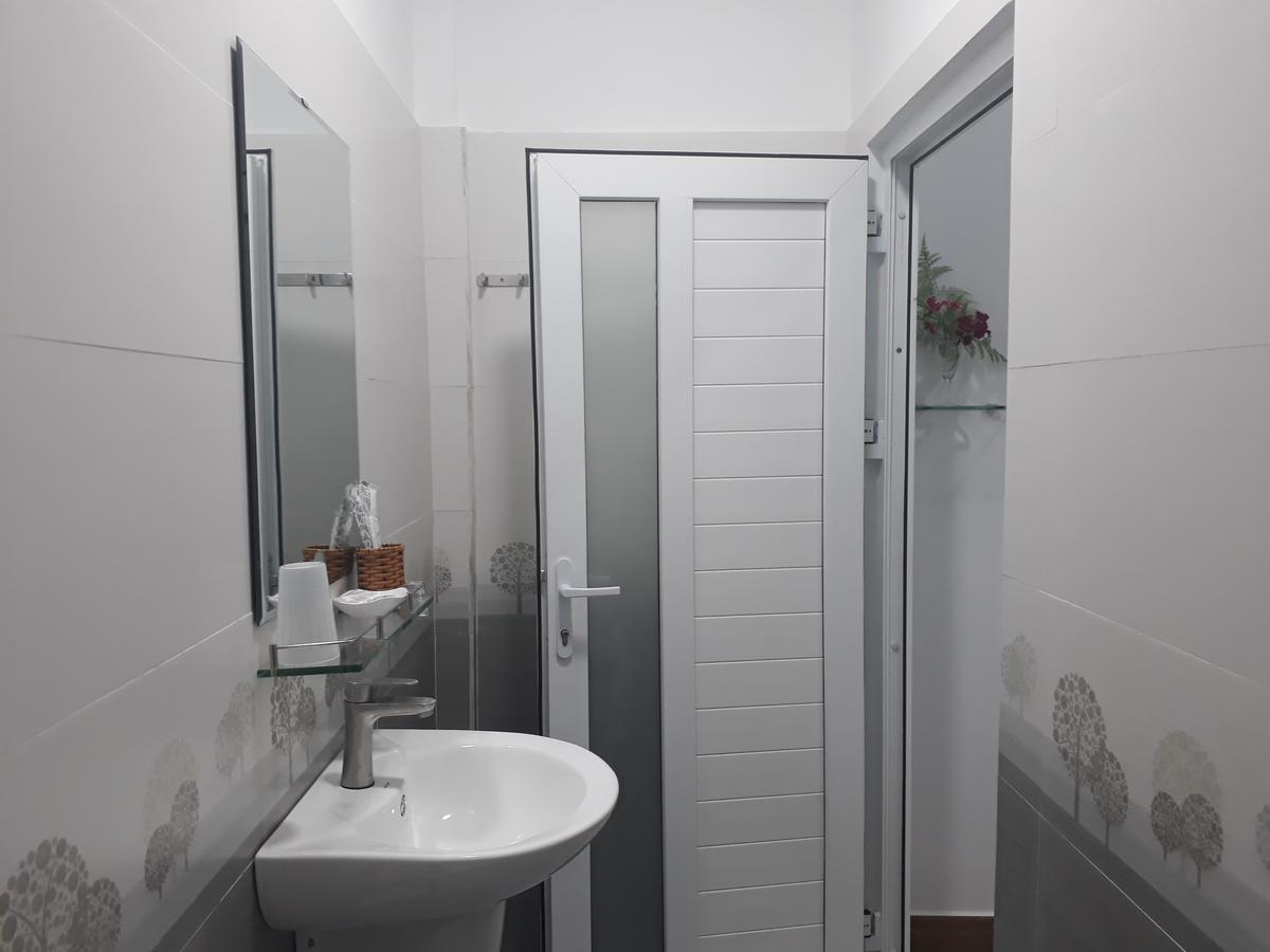 Dang Nguyen Guesthouse Да Лат Екстериор снимка