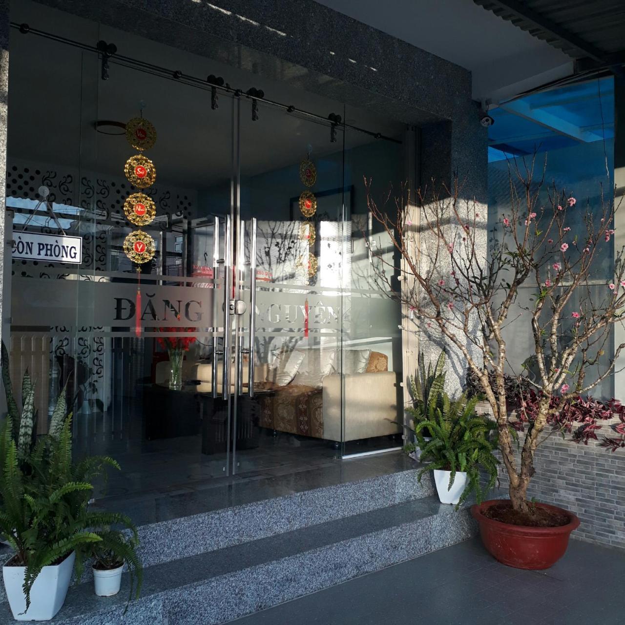 Dang Nguyen Guesthouse Да Лат Екстериор снимка